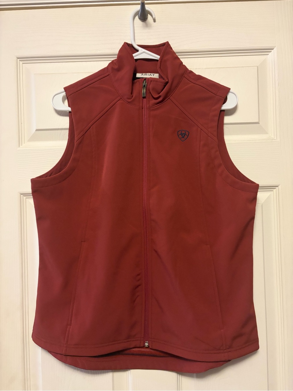 Ariat Women's Burgundy conceal carry Zip-Up Softshell Vest